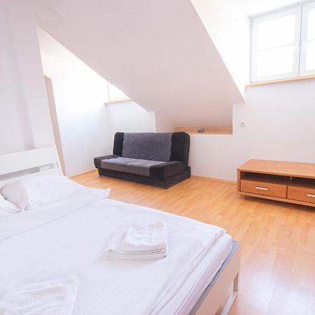 Apartamento Podwale Str Large Flat In The Heart Of Old Town Varsovia Exterior foto